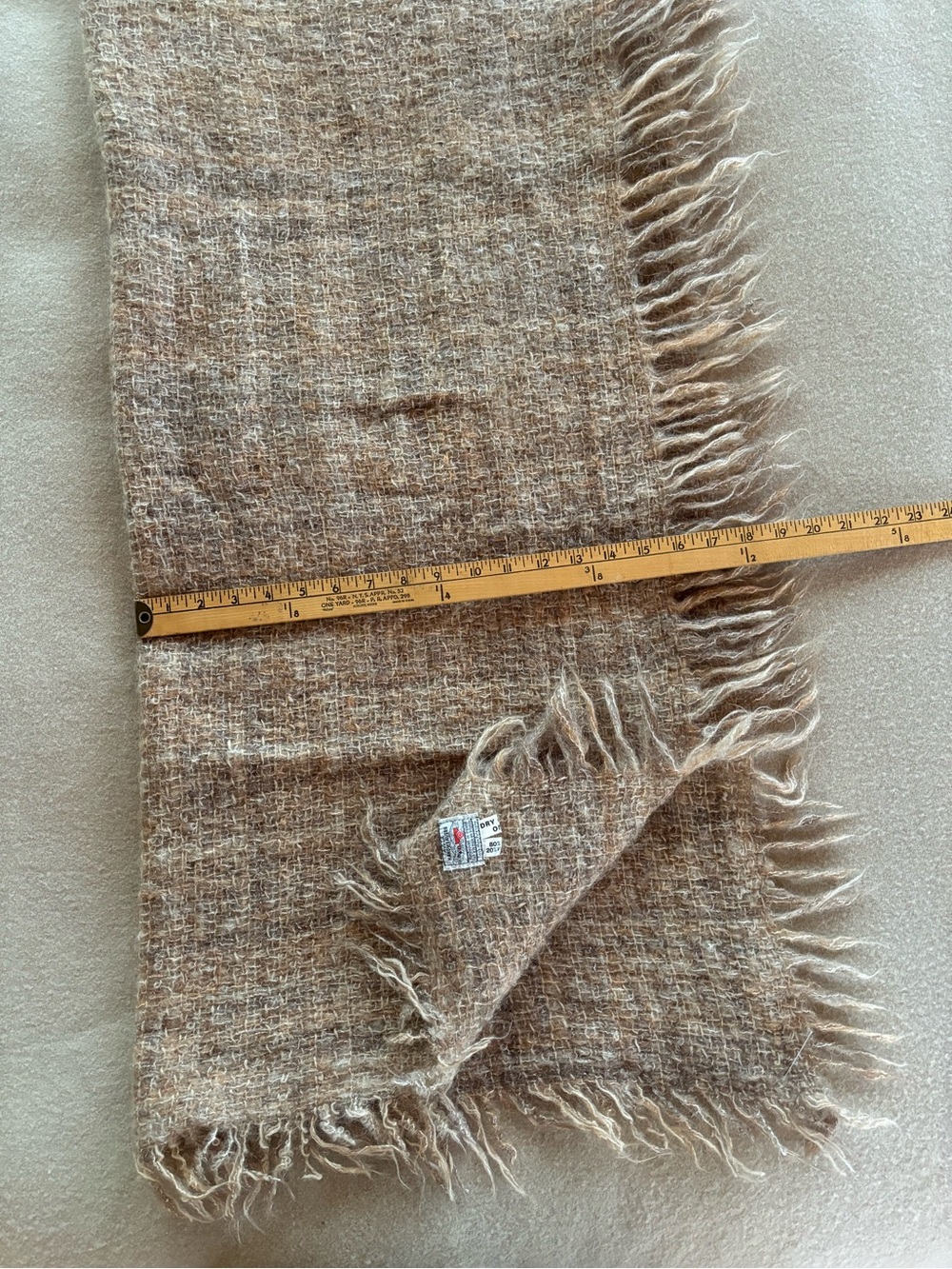 Vintage Handwoven Irish Mohair Throw - Picture 6 of 7
